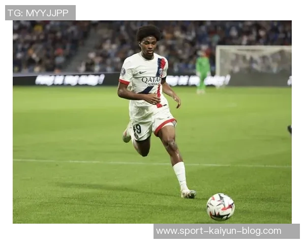 巴黎小将姆巴耶为塞内加尔打破非洲杯最年轻进球纪录